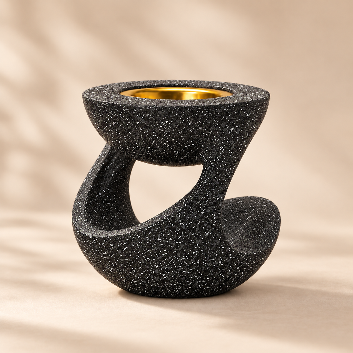 Sculptural Resin Bakhoor Burner – Black & White